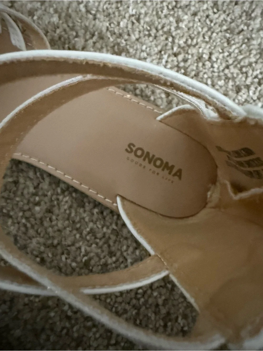 Sonoma shiny white